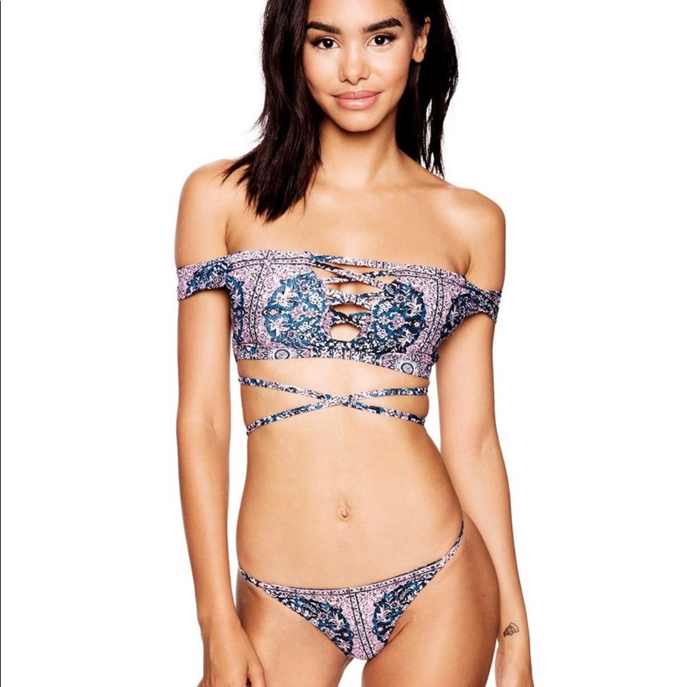 Frankie’s bikini paisley set
